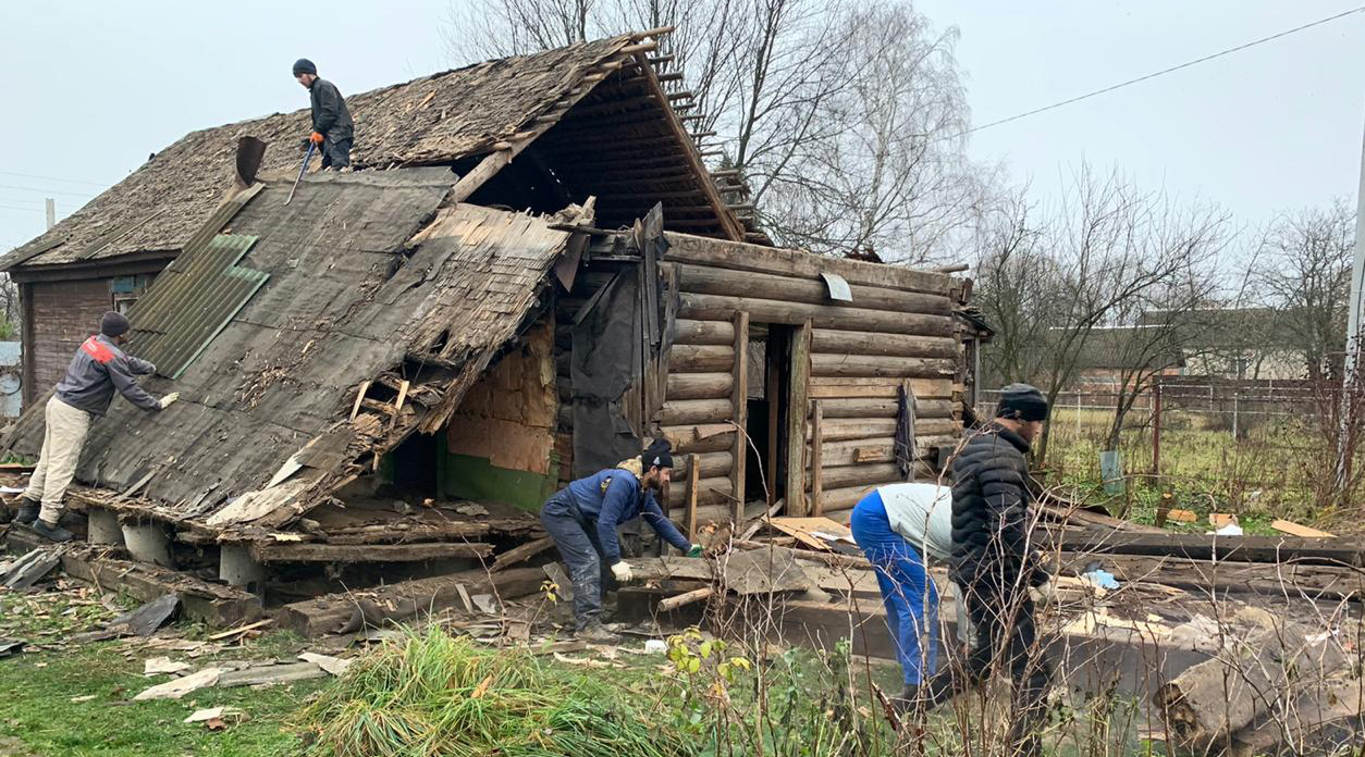 Снос и демонтаж старого дома и дачи в Лесном с вывоз мусора и уборкой